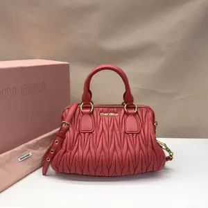 Pre-owned miumiu Lambskin Shoulder Bags 7.8'' R1579 Shoulder Bag C11929452014 0423 T5 Betsy
