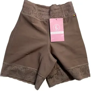 Short push up moldeador / triple realce #4133