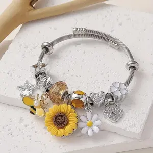 Silver sunflower bracelet! Luxury #Bee Charm Jewelry #925 Party Jewelry #Floral Bee Bangle "925 Sterling Silver Sunflower & Bee Bracelet - Elegant Floral Charm Bangle for Women, Perfect for Parties & Everyday Luxury"