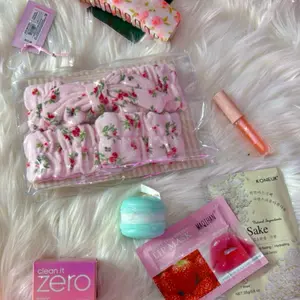 Self-Care Essentials Kit – Pink Floral Spa & Beauty Set