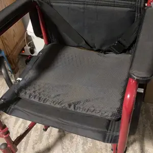 Double-Thick Gel Seat Cushion Honeycomb Breathable Non-Slip Cover 15.75x13.39x1 in Pressure Relief for Office Car Wheelchair Elastic Furniture Protector