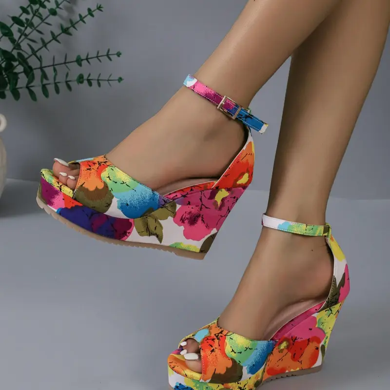 Women's Floral Print Buckle-Detail Elegant Stylish Wedge Sandals, Wedges Footwear, Platform Peep-Toe High-Heel Footwear for Summer Beach Vacations, Elegant Heeled Sandals