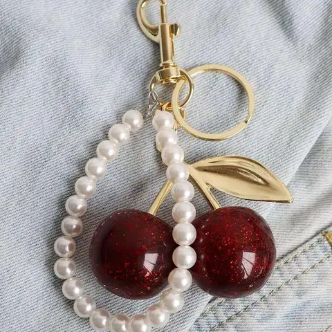 Cute Fruit Design Handbag Decoration, Pearl Chains, Fashionable Bag Accessory, Keychain for Women and Girls, Birthday Gift Idea