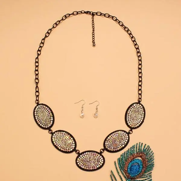 Oval Crystal Necklace-Black AB