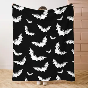 Bat Pattern Blanket, 1 Count Soft Comfortable Throw Blanket, Cool Bedroom Bedding Blankets, Napping Blanket for Home Office Camping, Halloween