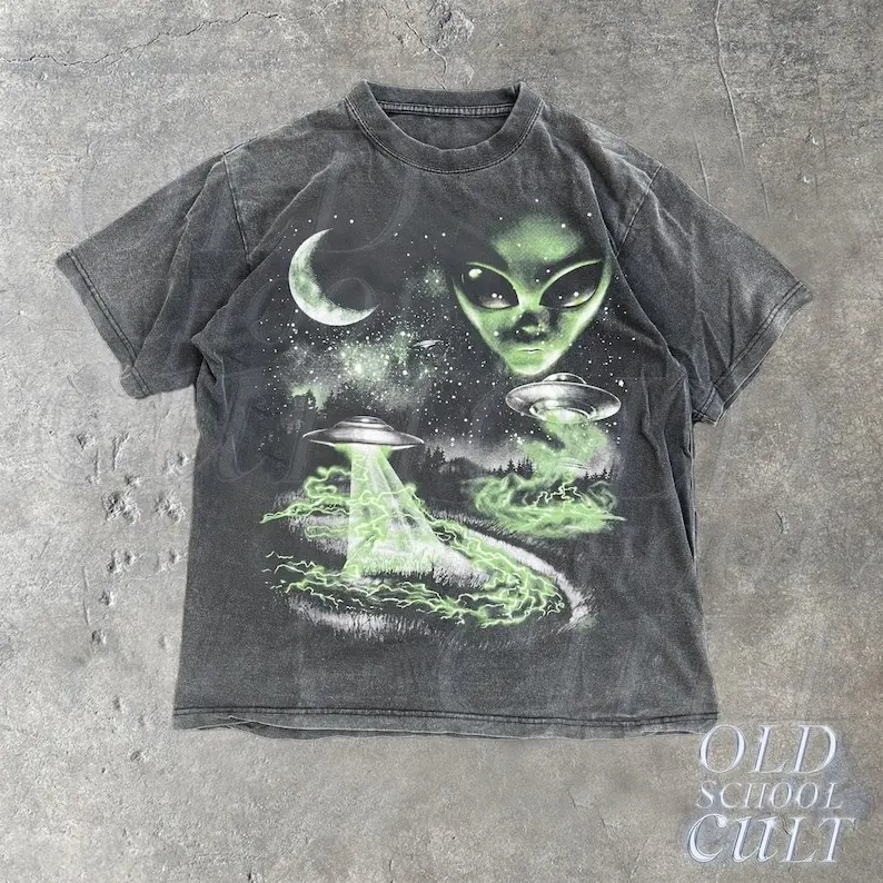 Comfort Colors Vintage Alien UFO 90s Graphic T-Shirt, Washed Retro Sci Fi Alien Abduction Tee, Extraterrestrial Space Graphic Shirt, Unisex Cosmic Gift