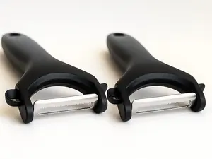 Ultra-Sharp Stainless Steel Vegetable Peeler – Professional Kitchen Tool, ultra-sharp  professional / chef-grade  serrated peeler  stainless steel  vegetable & fruit peeler  kitchen tool