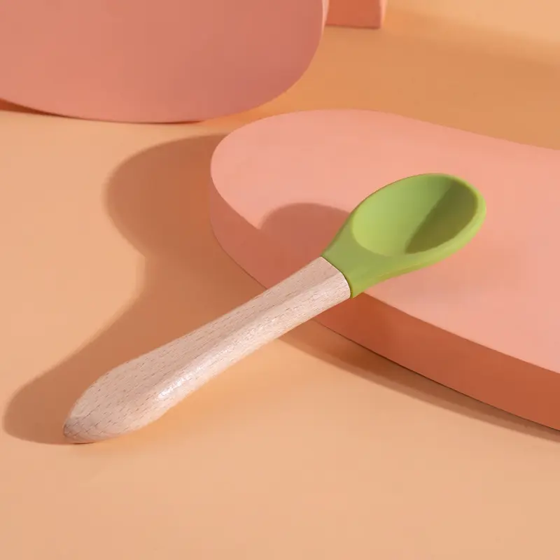 Dark green (silicone spoon with wooden handle)