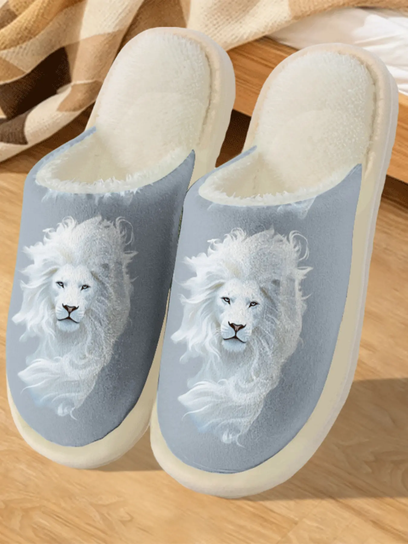 Lion Embroidered Print Cotton Slippers, Luxurious Feel, Fuzzy Lining, Anti-Slip Thick Sole, Home Use, Men & Women, Fall & Winter