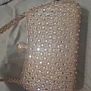 Valentine's Day Shiny Rhinestone Evening Clutch Bag for Women, Handheld Purse with Shoulder Strap, Perfect for Weddings, Parties, Christmas Gifts