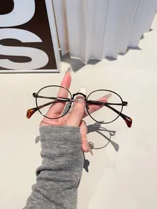 Korean Fashion Metal Oval Plain Glasses, Eye Protection for Phone TV Computer, Casual All-Season Decorative Lens, Non-Color Changing