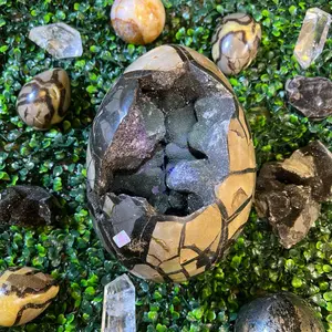 Reputation Gem 1-Live Claim- Natural Crystal for Home Decoration