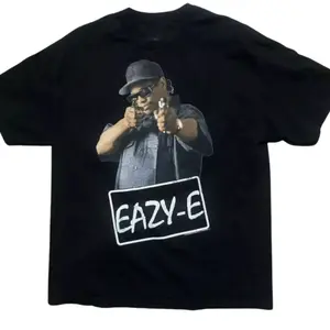 Vintage 90s Featuring EAZY E Shirt,Rap Vintage Graphic T-shirt,90's hip hop,Short Sleeve,Casual Streetwear,Menswear,Womenswear,Music Gift For Fans