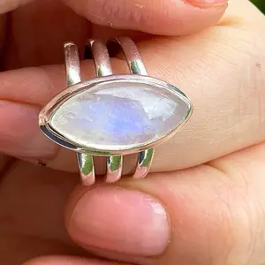 Size 8.3/4, Moonstone, Sterling Silver, Ring