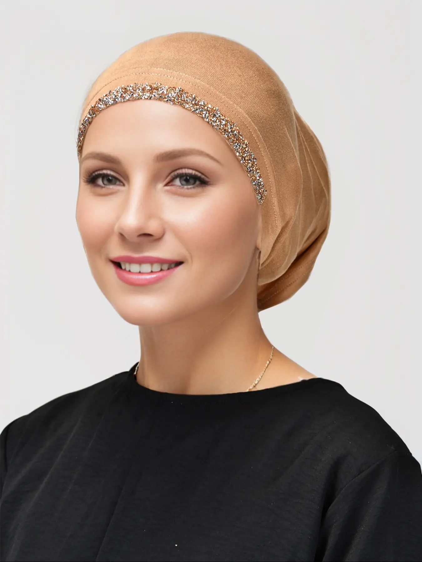 A solid color rhinestone decorative headscarf for women's daily use, suitable for soft headscarves on Abaya and Valentine's Day, and a multifunctional
