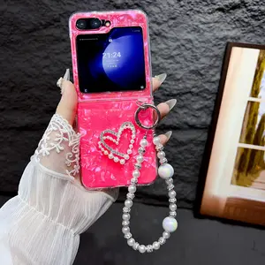 Heart Shell Pattern Protective Phone Case Cover with Bracelet Strap, Shockproof Two-Part Design for Samsung Galaxy Z Flip 7/6/5/4/3, Perfect Gift for Women