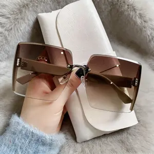 Colorful Polarized Retro Sunglasses for Women | Oversized European & American Style Frames with Durable Design, High-Definition Polarized Lenses for UV Protection, Perfect for Travel, Streetwear & Summer Fashion, Ideal Gift Basket for Women