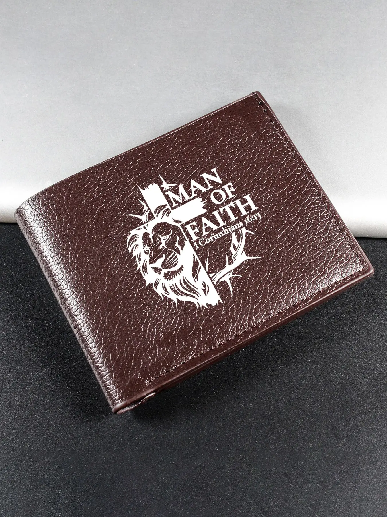Man of Faith Lion Print Short Wallet, Vintage Leather, Large Capacity, Multi-Card Slot, Magnetic Shield, Driver's License Holder, Business Casual, Vintage Style Wallet, Vintage Wallets