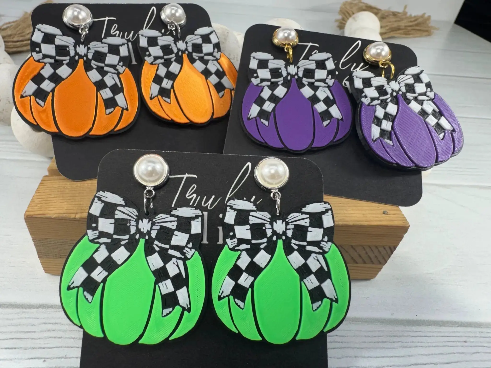 Checkered Bow Pumpkin Earrings For Halloween Style