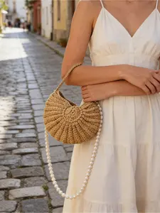 Pearl chain crochet shell woven straw crescent bag, Bohemian style woven crescent-shaped handbag, detachable faux pearl strap beach bag, suitable for summer vacations, weddings, and daily outfits, suitable for women