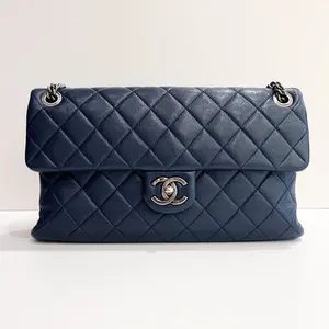 Pre-owned CHANEL Vintage Navy Blue Classic Flap (CF) Bag