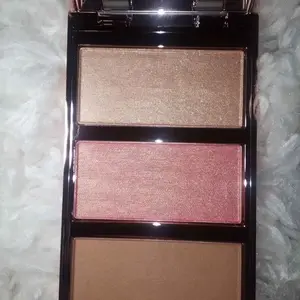 Blush to Go - Makeup Cosmetic Set with blush, bronzer & highlighter