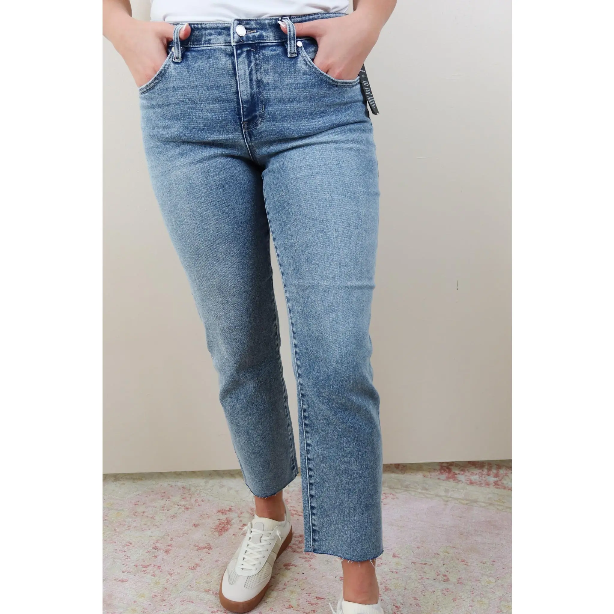 Liverpool Light Denim Mid-Rise Skinny Jean