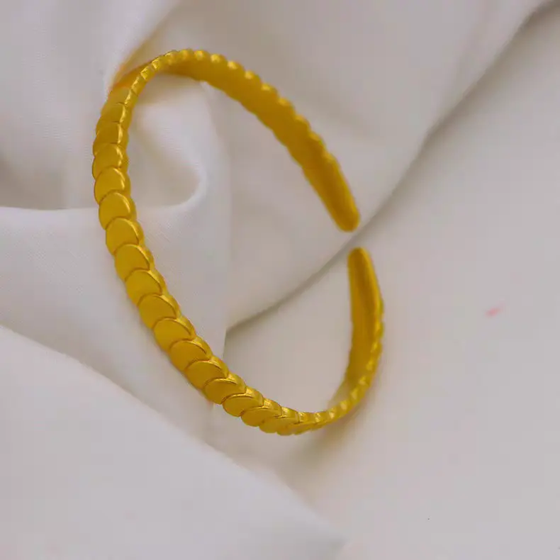 Unisex GP Gold Scale Motif Open Cuff Artificial Gemstone Bracelet, Casual Wear