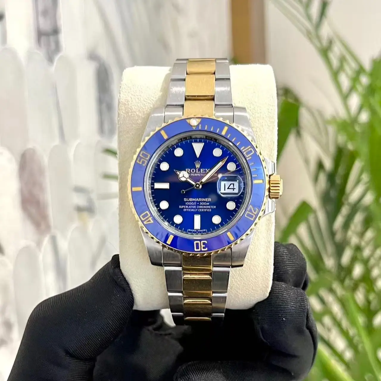 Pre-owned Rolex Submariner Oystersteel 40mm Automatic Luxury Watch Blue Dial Two-Tone Full Set 116613LB-0005