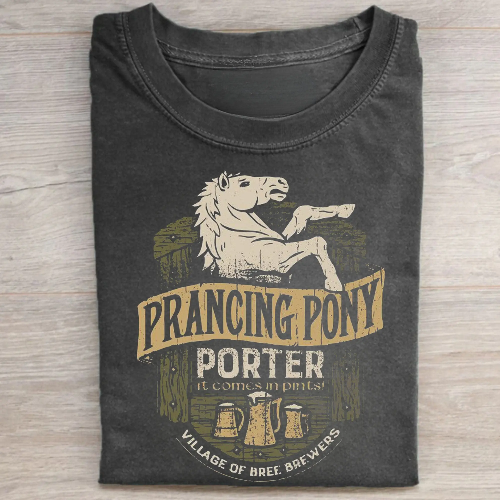 Gildan Men's Prancing Pony T-Shirt, Cute Retro Lord of the Rings Graphic Print, Fitted Cotton Streetwear Top, White, Tshirt, Shortsleeve, Crew Neck, Clothes, All Seasons, Lightweight, Casual, Cold Wash