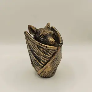 Gothic Bat-Shaped Coaster Jewelry Box, Resin Craft Home Decor, Creative Multi-Functional Desktop Ornament, Unique Tabletop Accessory