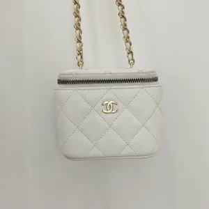 Pre-owned CHANEL Caviar Vanity Case White