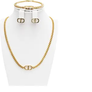 Elegant Signature Chain Set (Necklace, Bracelet & Earrings)