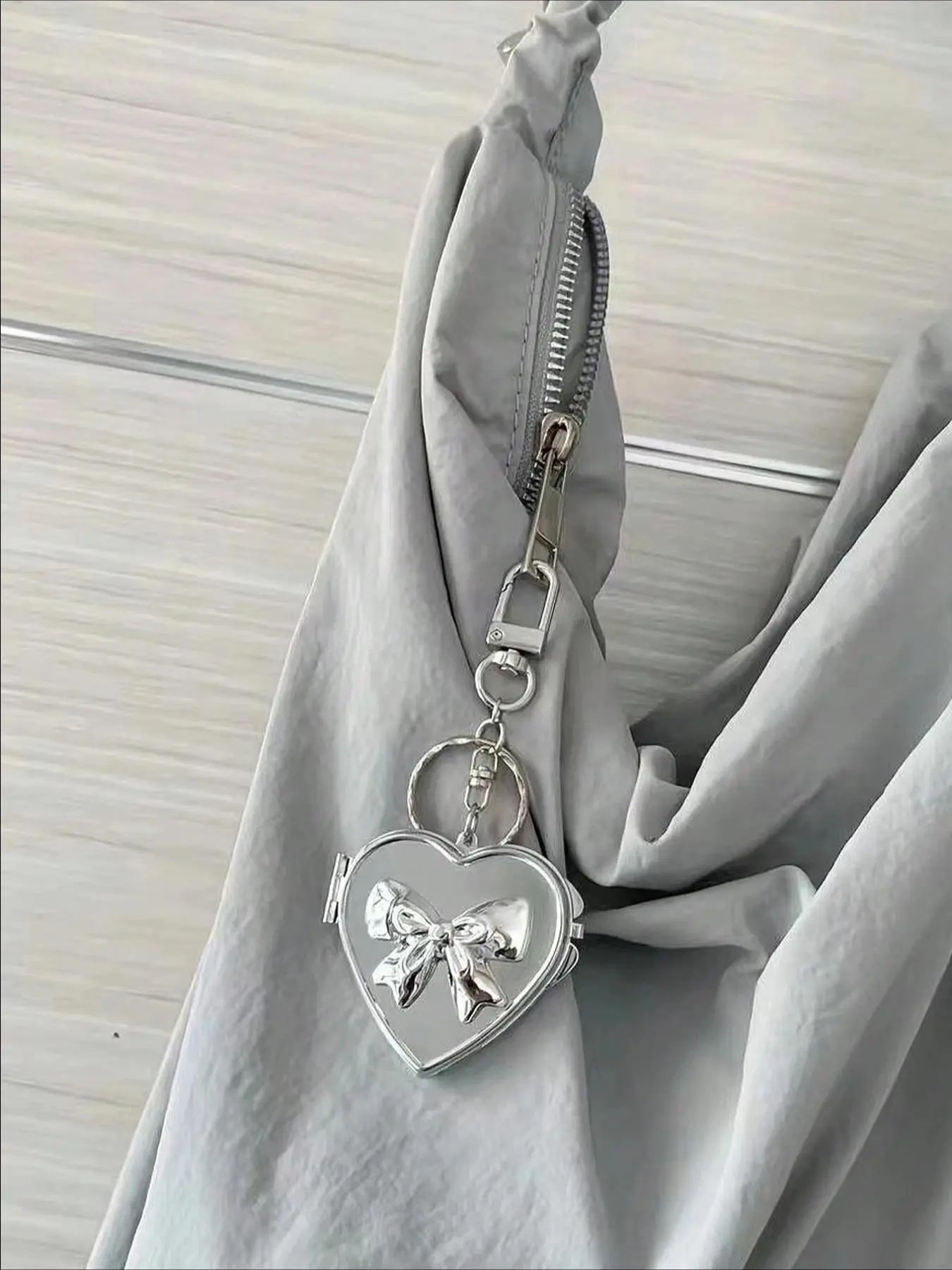 Bow & Heart Shaped Mirror Keychain, Fashionable Stylish Keychain for Women & Girls, Trendy All-match & Exquisite Keychain for Birthday Gift, Heart Design Keychain, Cute Keychain, Cute Keychain Accessory, Keychains Cute