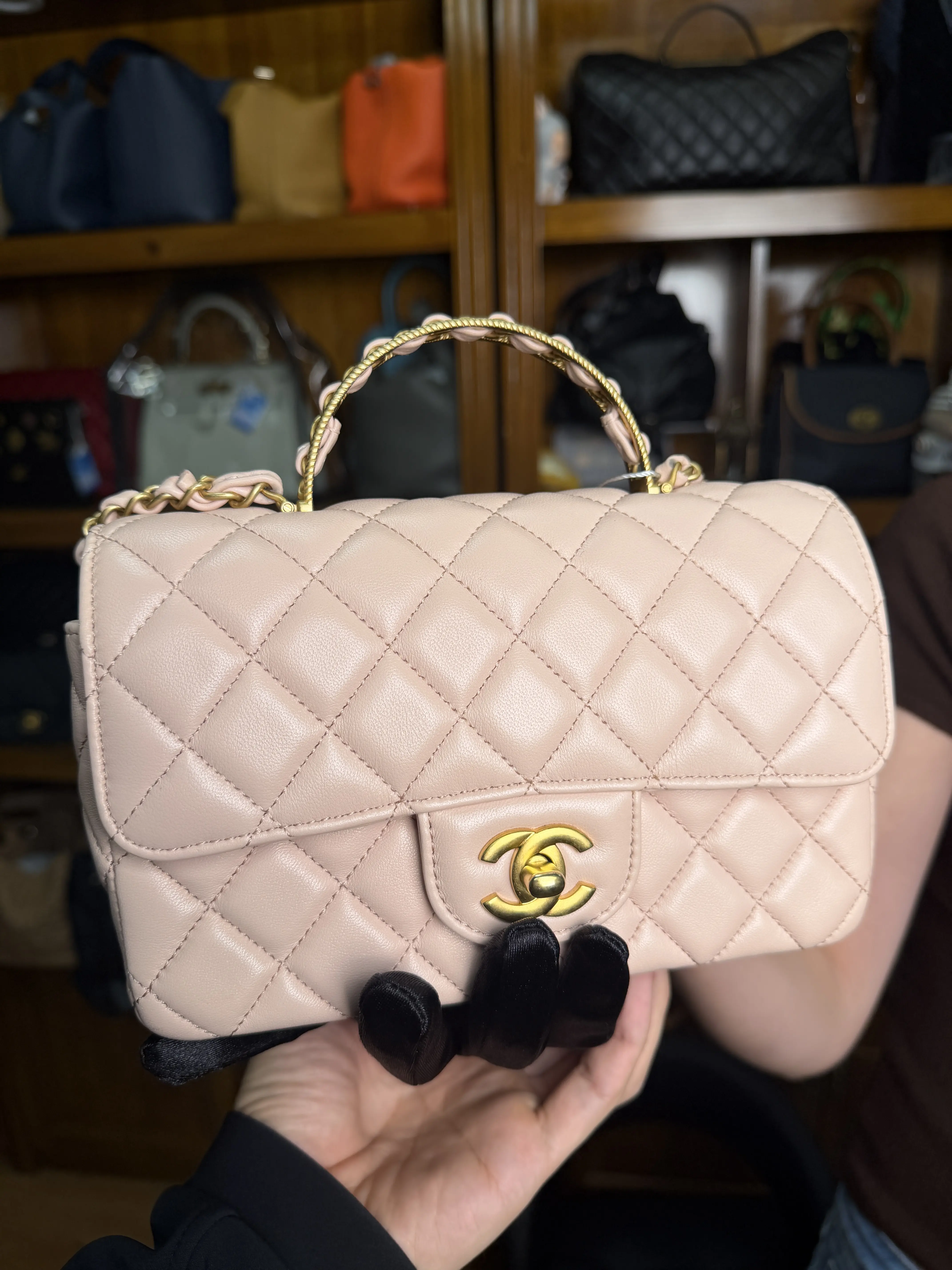 Pre-owned CHANEL CF Leather Shoulder Bag, Dust Pink with Handle