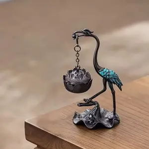 1 Small Hanging Crane-Shaped Incense Burner, Suitable for Home Décor and as Gifts for Christmas, Thanksgiving, Easter, Mother's Day, And Father's Day.