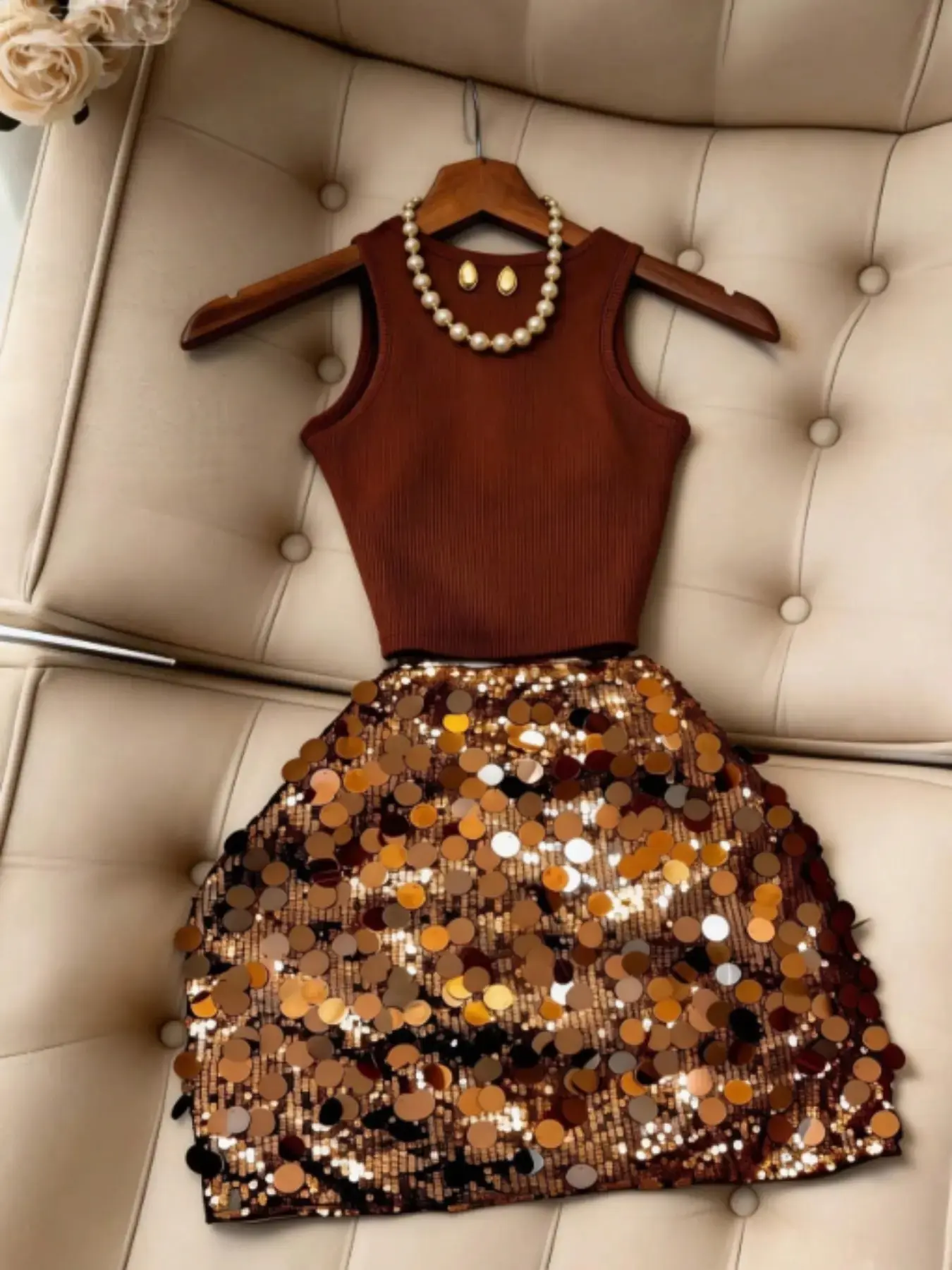 Two-Piece Retro Caramel Color Fitted Womenswear Set, Boho Sequin Skirt with Flashlight Effect, Perfect for Dates and Parties, Full Atmosphere Enhancement
