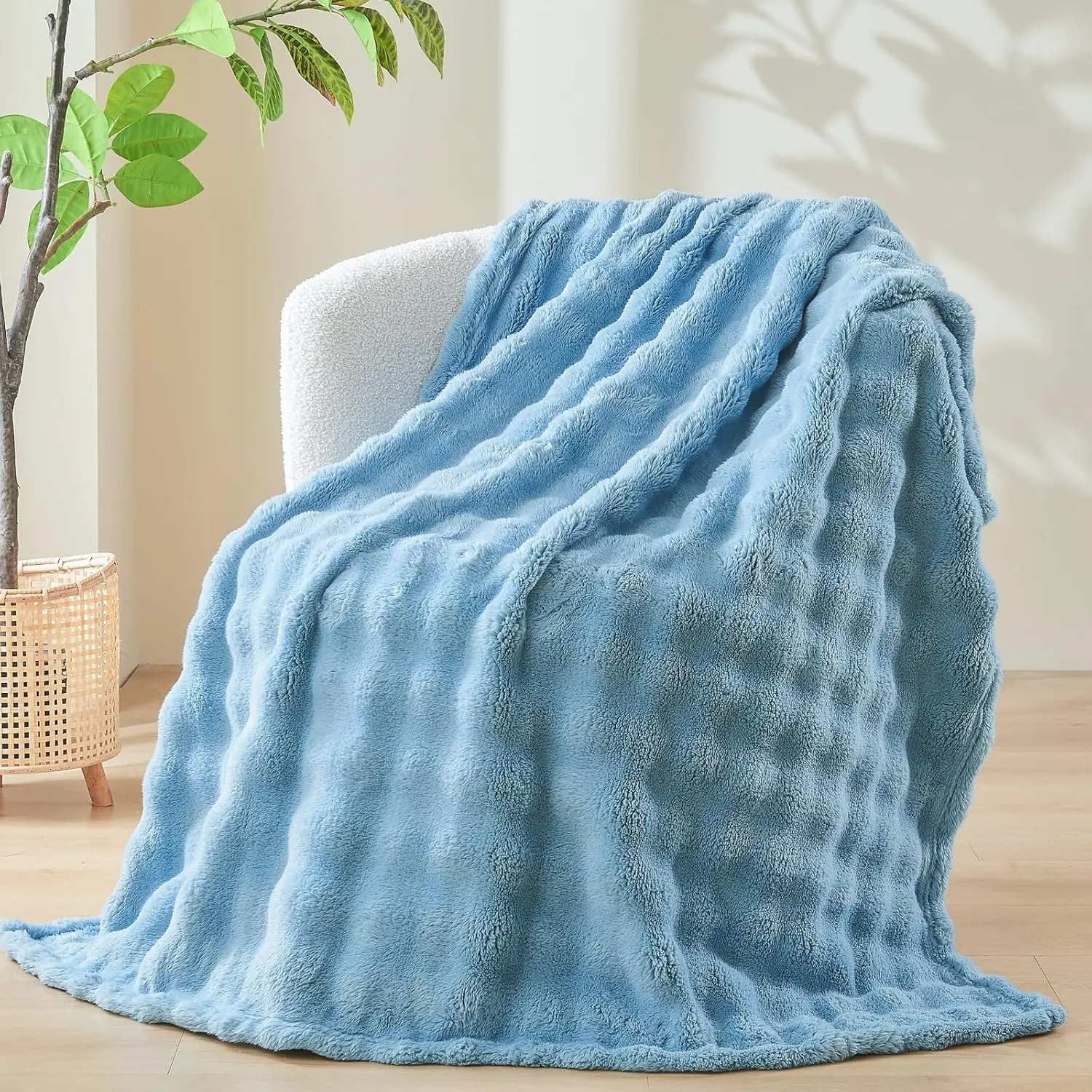 Ultra soft blanket Cloudy blanket Fuzzy blanket Smooth blanket Fluffiest blanket Sofa blanket Couch blanket Luxury Shaggy Blanket for Sofa,Cream Big Bubble Fluff Blanket, Breathable Warm Blanket for All Season, Ultra Soft Warm Plush Blanket for Bed Couch