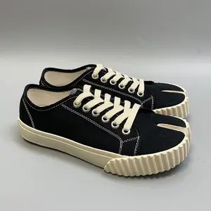Hot Selling Stylish Split Toe Thick‑Ridged Sole Canvas Sneakers Trendy OOTD Street Style Shock‑Absorbing All‑Season Casual Shoes Makapal, Footwear, Athletic, Training, Trainer, Runner, Girl, Closed, Women, Running
