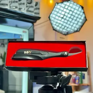 PinchGrip Razor Holder - RAWbarber