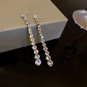 Artificial Zirconia Dangle Earrings - Crystal Encrusted, Diamond Cutting, 3D Diamond-Crystal, Chain-Attached Long Luxury Shining Fashion Costume Jewelry Accessories, Crystal Encrusted Earrings