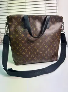 Pre-owned Canvas Shoulder Bags Louis Vuitton Black PVC Monogram Macassar Davis One Shoulder Bag M56708 (V01290219H)