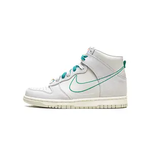 Dunk High SE GS "First Use - Green Noise" DD0733 001