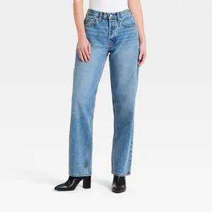 Women's Valentine's Day 90's Low-Rise Heart Pocket Baggy Jeans - Universal Thread