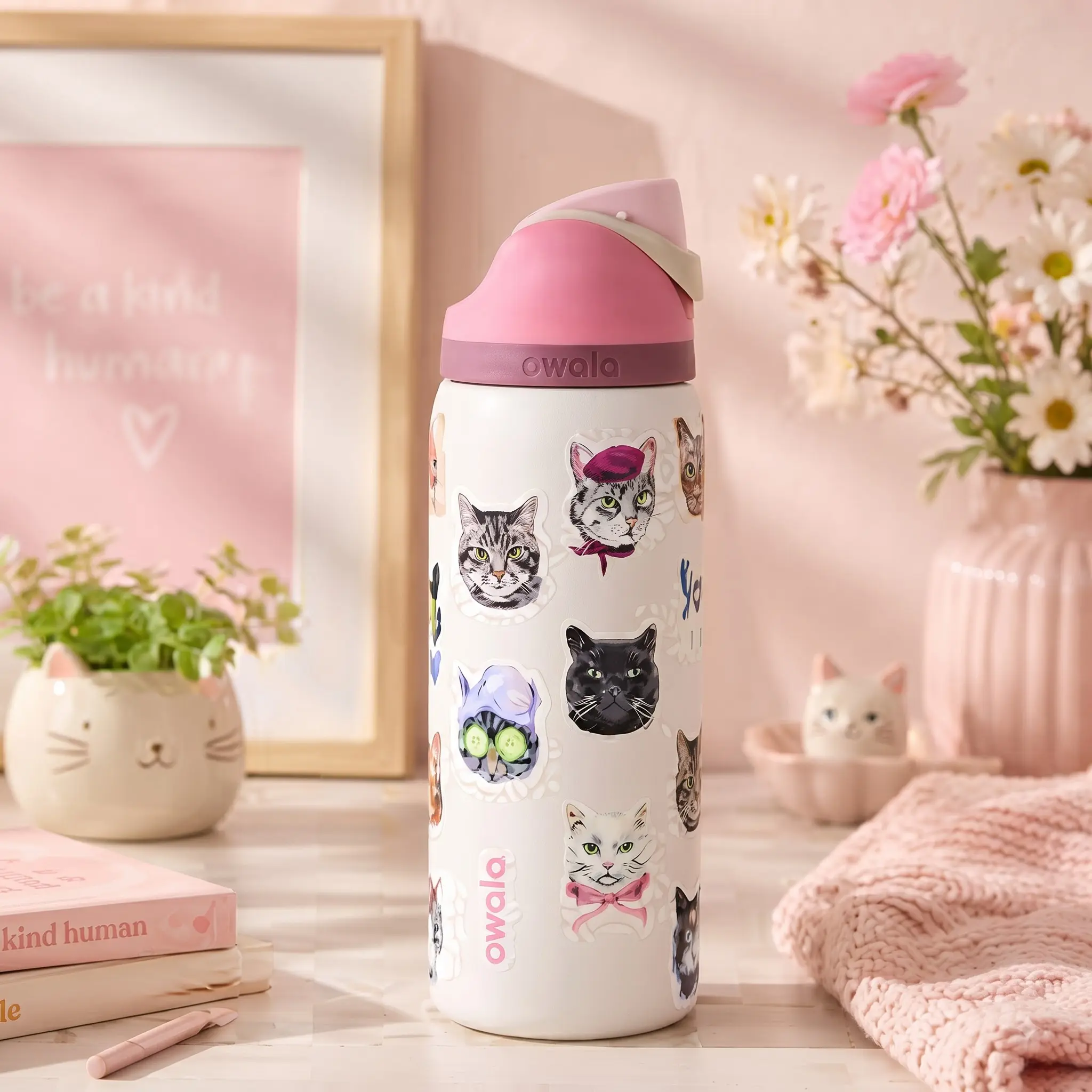 Owala UO Exclusive Cat Collage FreeSip 32 oz Water Bottle