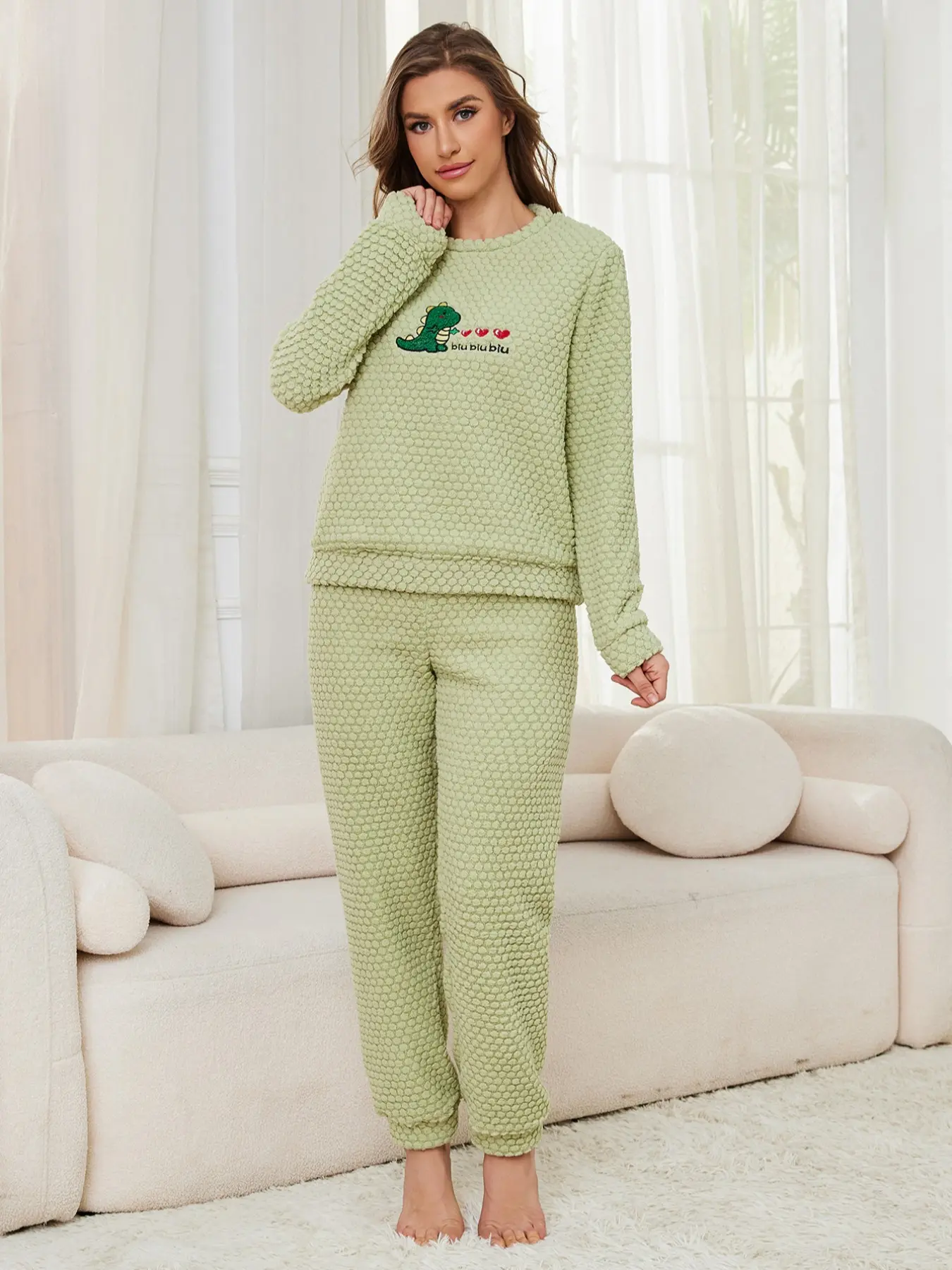 Women's Avocado Dinosaur Print Thermal Pajama Set, Round Neck Long Sleeve Two-Piece Sleepwear, Warm & Cozy Nightwear for Fall Winter