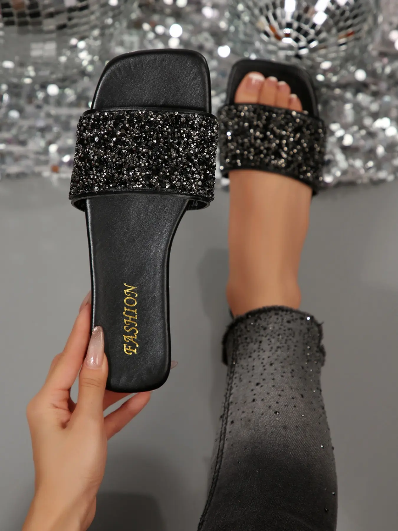 Women's Fashion Luxury Flat Sandals, Rhinestone Decor, Square Toe Design, Multiple Colors Available, Perfect for Beach and Vacation
