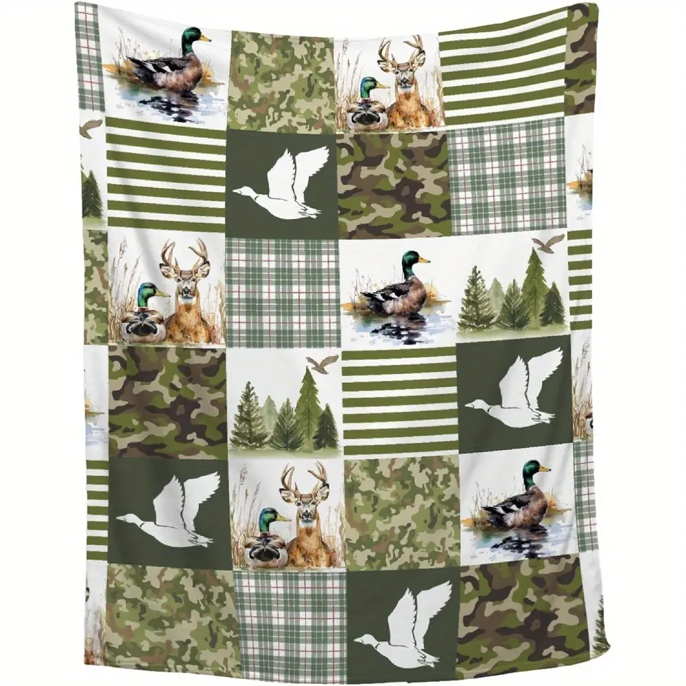 Ultra Soft Wild Duck & Mallard Flannel Throw Blanket - 280GSM, Fading-Resist., Wrinkle Resistant, Durable Fabric, Single-Sided Camouflage & Pine Tree Print, Classic Retro Home Decor, Machine Washable, Ideal Gift for Bird Enthusiasts