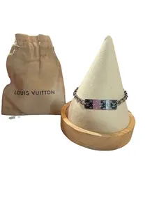 Pre-owned Louis Vuitton Monogram Bracelet with Dustbag Perfect for Daily Use