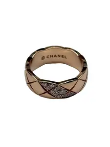 Pre-owned Chanel 18K Diamond Coco Crush Band Ring SIZE 53